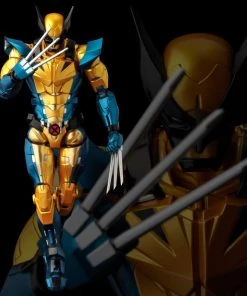Sen-ti-nel Marvel Fighting Armor Wolverine Figure