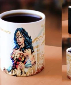 Morphing Mugs DC Comics Justice League (Wonder Woman) Heat-Sensitive Mug