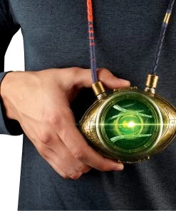 Hasbro Marvel Legends Eye Of Agamotto Prop Replica 3 Hasbro Marvel Legends Eye Of Agamotto Prop Replica