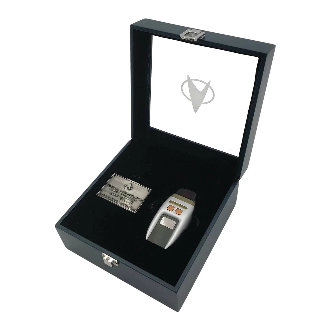 Factory Entertainment Star Trek: TNG - Type 1 Phaser LTD Replica 1 Factory Entertainment Star Trek: TNG - Type 1 Phaser LTD Replica