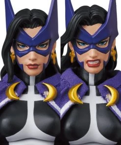 Medicom DC Comics Huntress (Hush Ver.) MAFEX Action Figure