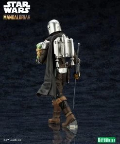 Kotobukiya Star Wars: The Mandalorian - Beskar Mando & Grogru ArtFX Statue