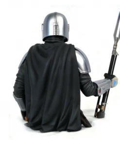 Diamond Select Toys Star Wars - The Mandalorian MK3 Beskar Armor 1/6 Scale Bust (2020 SDCC Exclusive)