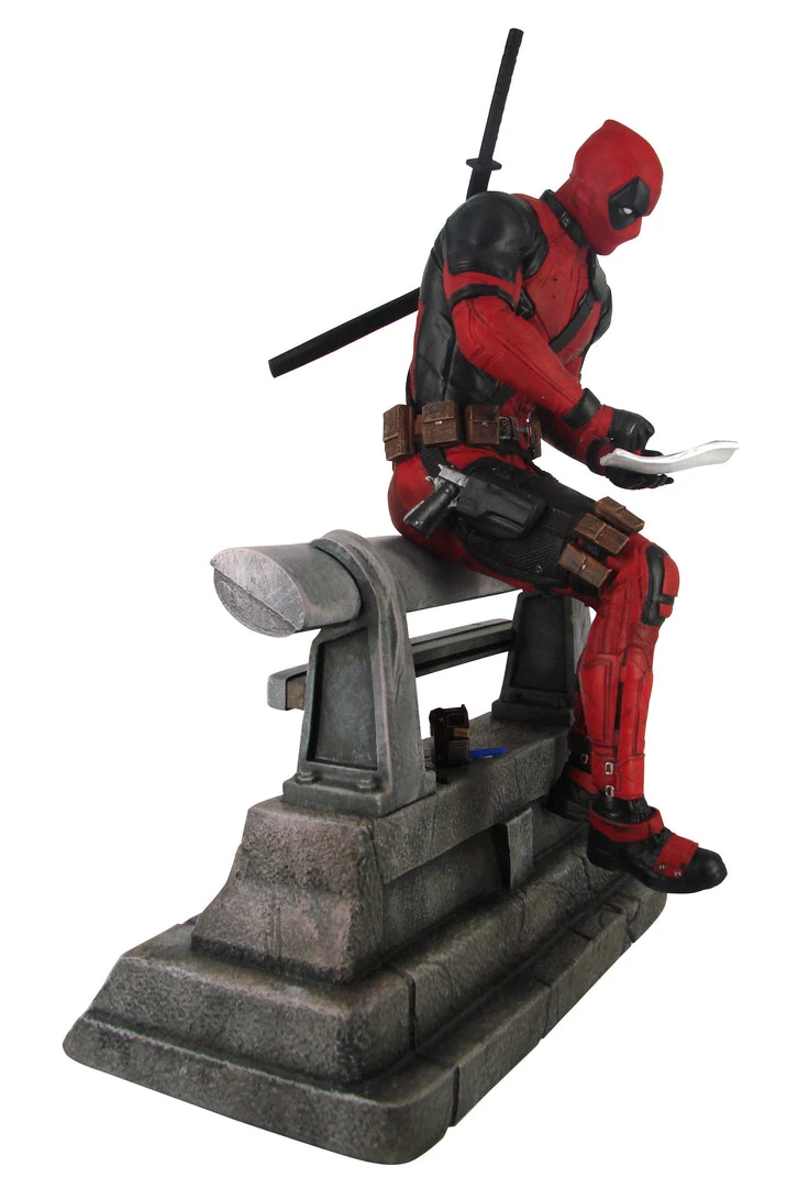 Diamond Select Toys Marvel Premier Collection - Deadpool (Movie Ver.) Statue 2 Diamond Select Toys Marvel Premier Collection - Deadpool (Movie Ver.) Statue